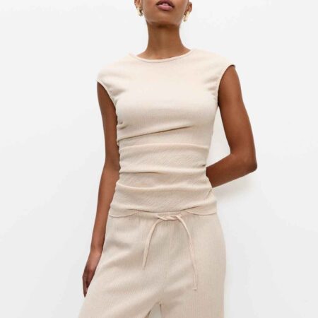 Rustic gathered top beige